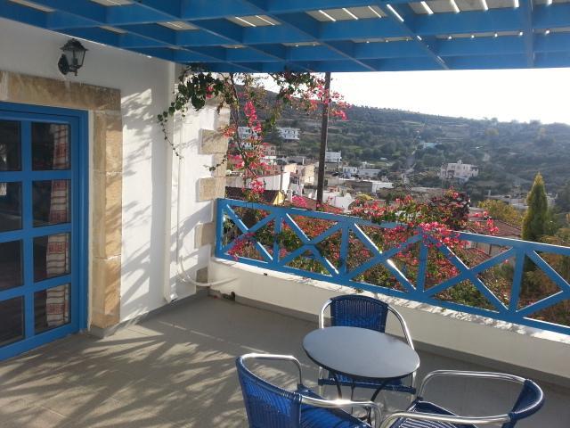 Xenonas Apartment Kamilari Exterior photo