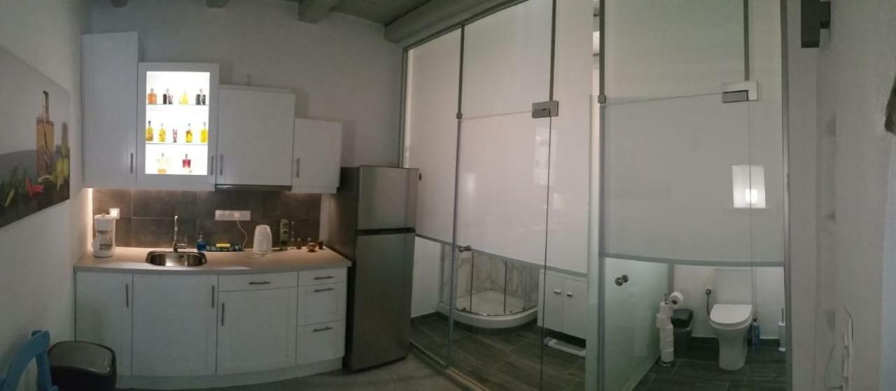 Xenonas Apartment Kamilari Exterior photo